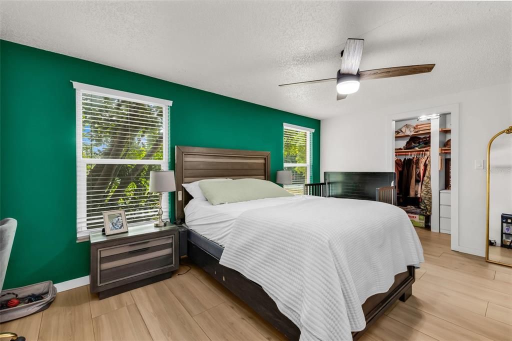 En Venta: $215,000 (2 camas, 2 baños, 1200 Pies cuadrados)