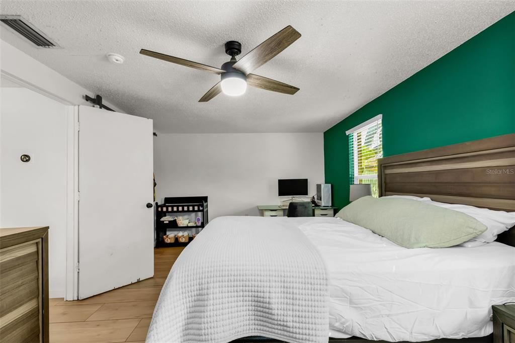 En Venta: $215,000 (2 camas, 2 baños, 1200 Pies cuadrados)