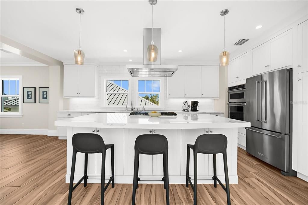 En Venta: $2,250,000 (4 camas, 3 baños, 2971 Pies cuadrados)