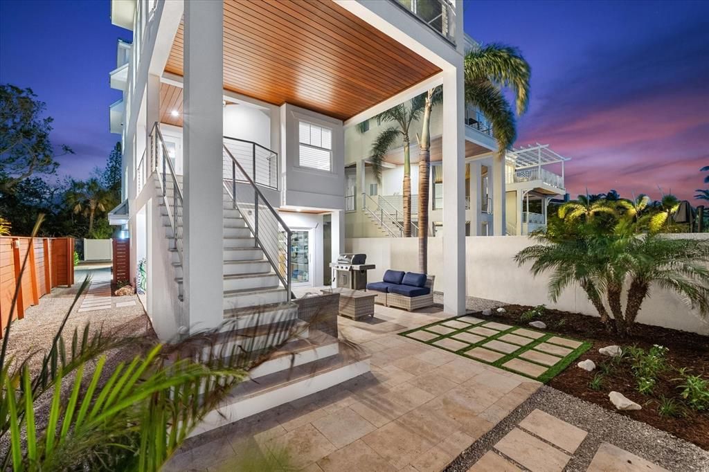 En Venta: $2,250,000 (4 camas, 3 baños, 2971 Pies cuadrados)