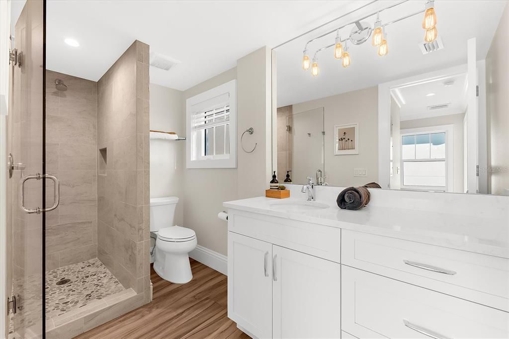 En Venta: $2,250,000 (4 camas, 3 baños, 2971 Pies cuadrados)