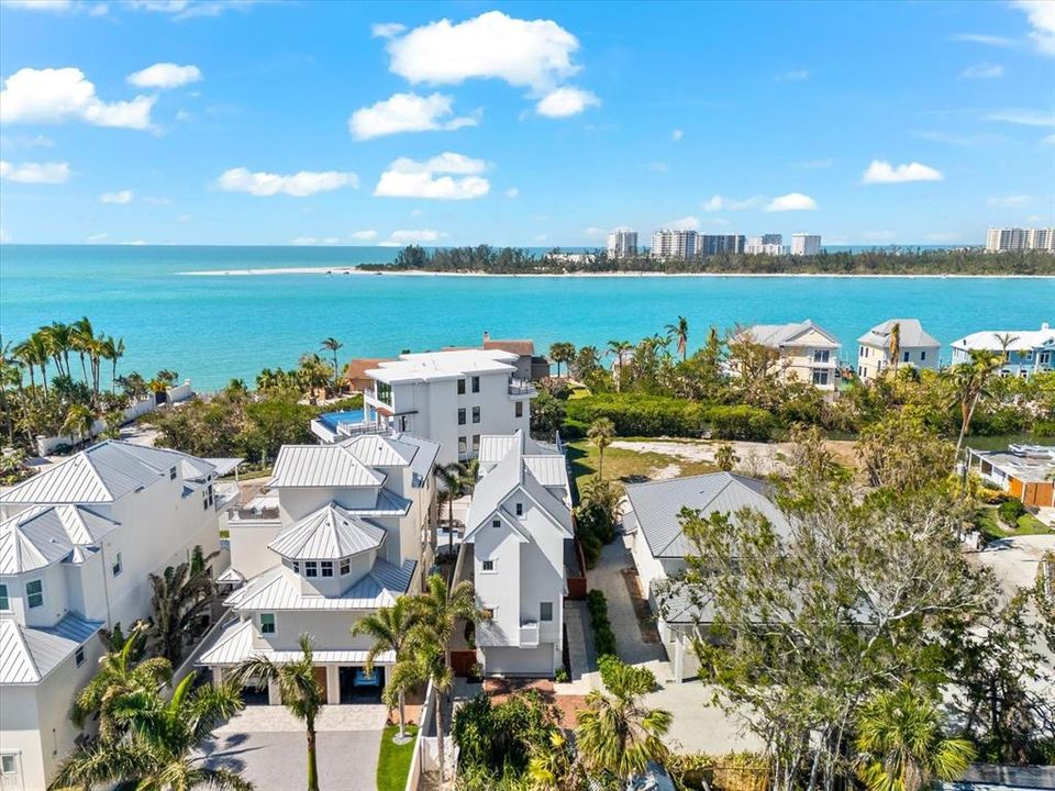 En Venta: $2,250,000 (4 camas, 3 baños, 2971 Pies cuadrados)