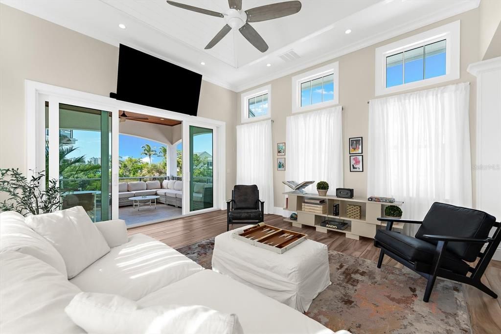 En Venta: $2,250,000 (4 camas, 3 baños, 2971 Pies cuadrados)