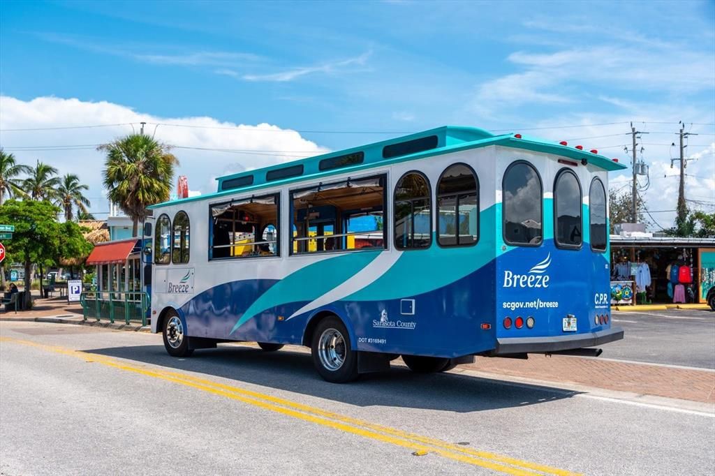 En Venta: $2,250,000 (4 camas, 3 baños, 2971 Pies cuadrados)