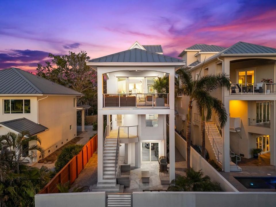 En Venta: $2,250,000 (4 camas, 3 baños, 2971 Pies cuadrados)