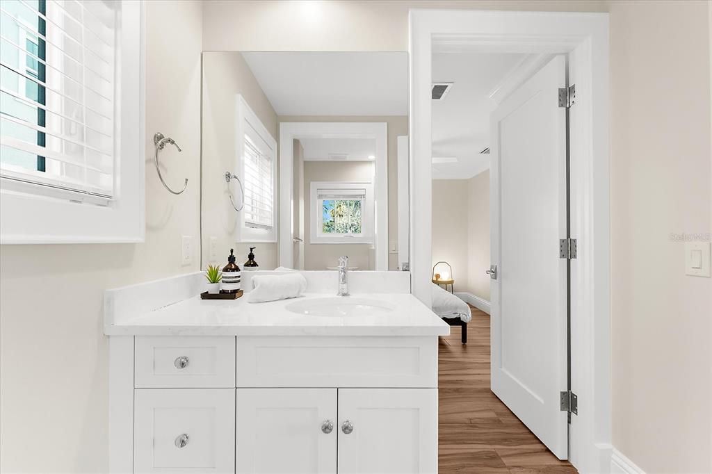 En Venta: $2,250,000 (4 camas, 3 baños, 2971 Pies cuadrados)