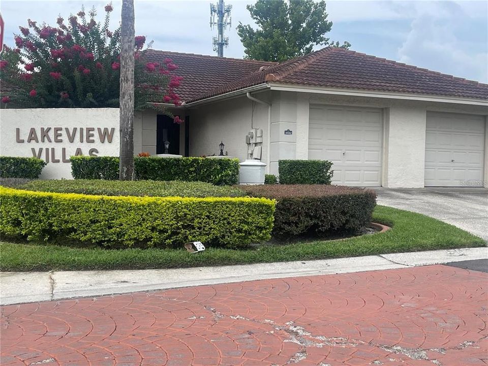 For Rent: $2,000 (2 beds, 2 baths, 1166 Square Feet)