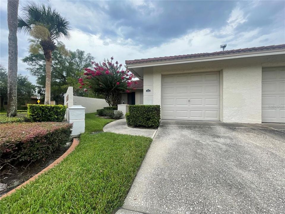 For Rent: $2,000 (2 beds, 2 baths, 1166 Square Feet)