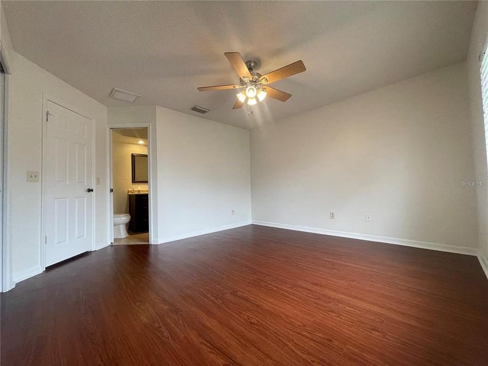 For Rent: $2,000 (2 beds, 2 baths, 1166 Square Feet)