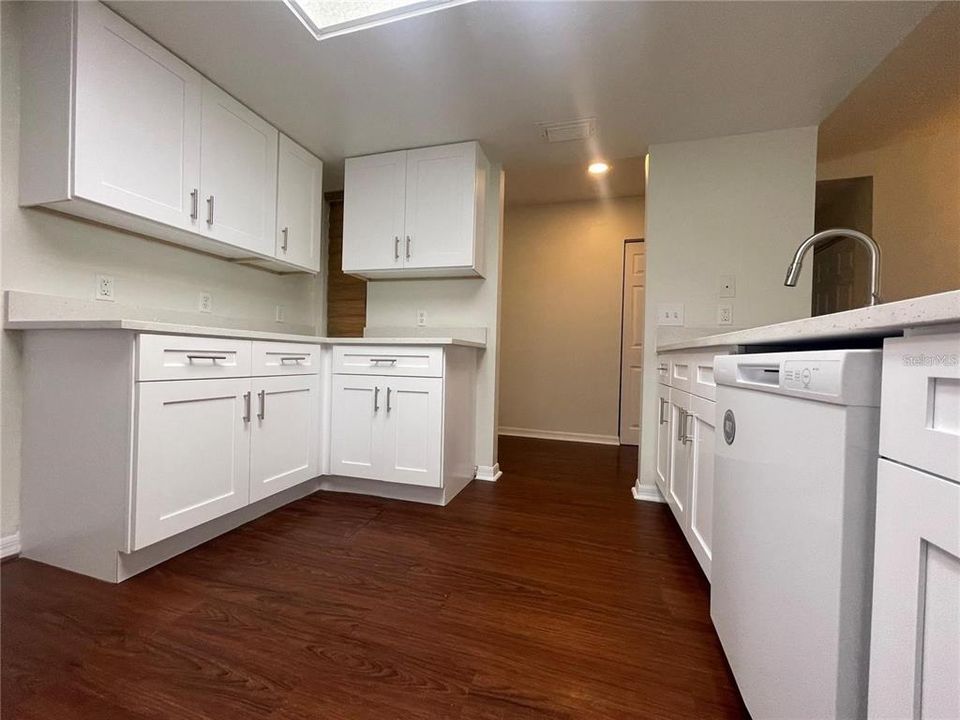 For Rent: $2,000 (2 beds, 2 baths, 1166 Square Feet)