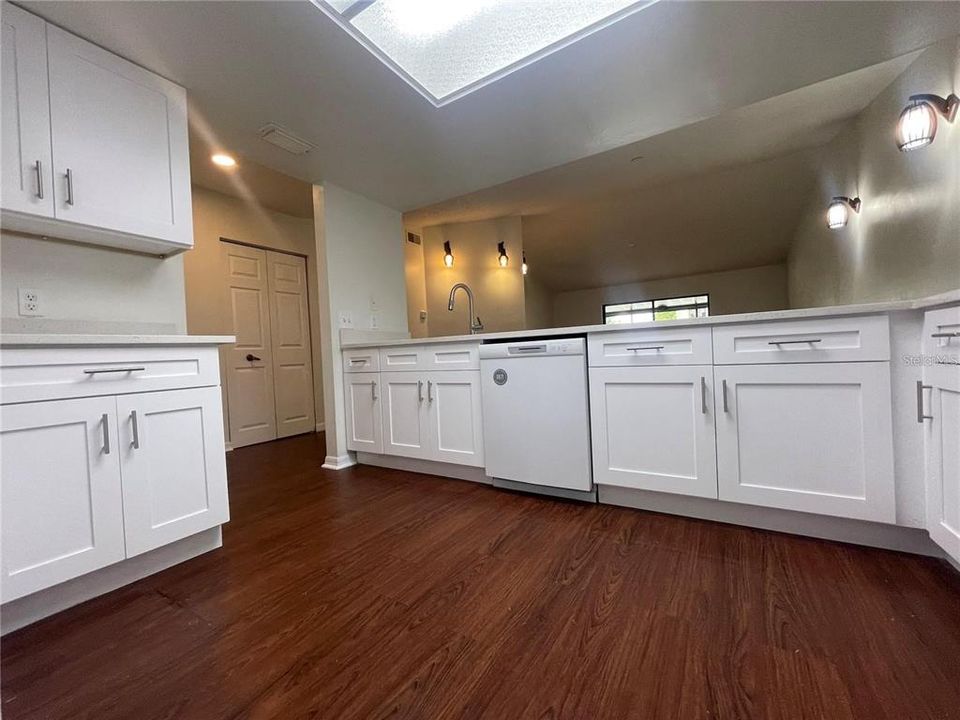 For Rent: $2,000 (2 beds, 2 baths, 1166 Square Feet)