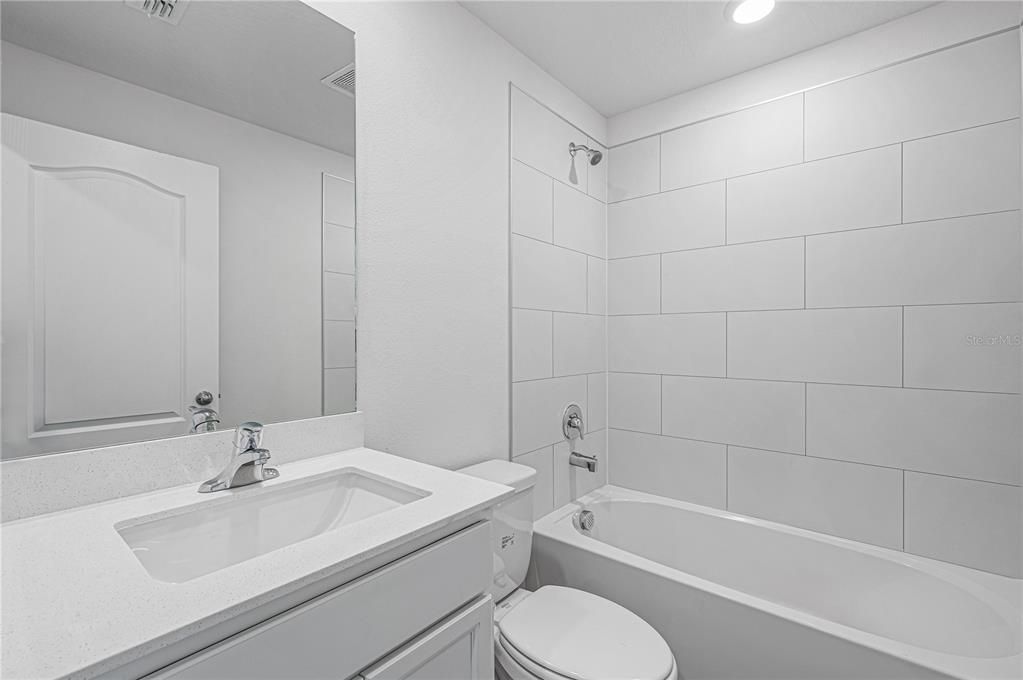 For Sale: $264,900 (3 beds, 2 baths, 1401 Square Feet)