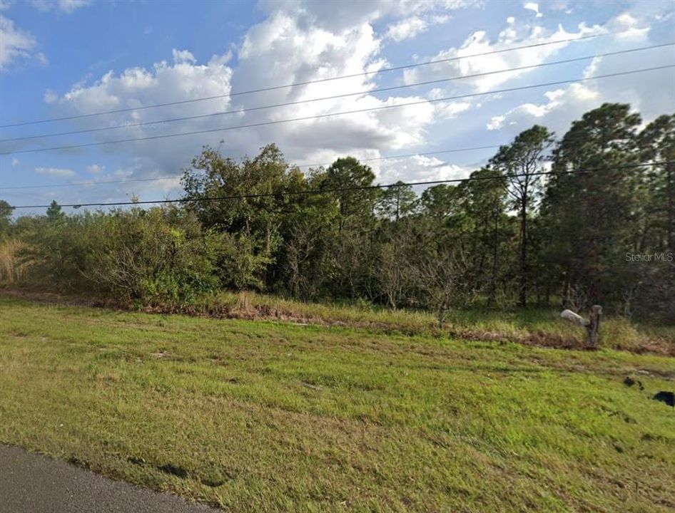 待售: $130,000 (0.52 acres)