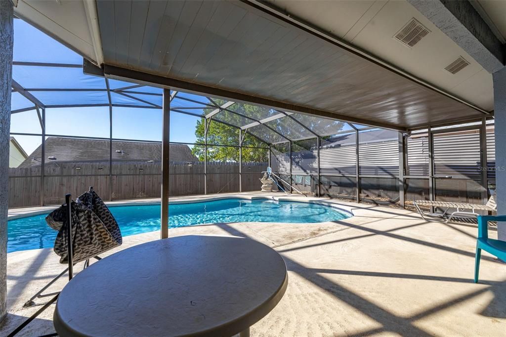 Под контрактом: $2,200 (3 спален, 2 ванн, 1419 Квадратных фут)