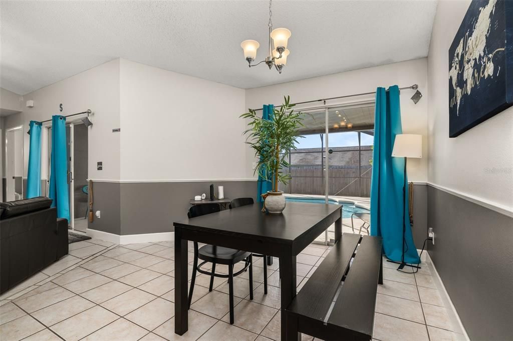 Под контрактом: $2,200 (3 спален, 2 ванн, 1419 Квадратных фут)