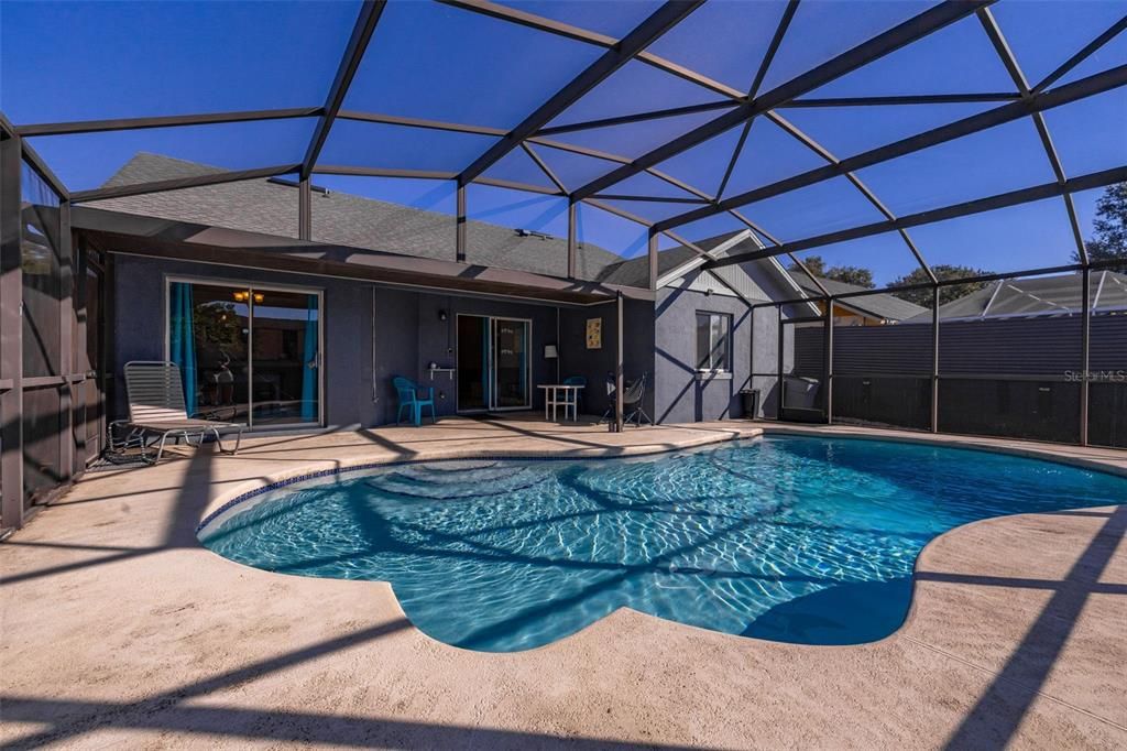 Под контрактом: $2,200 (3 спален, 2 ванн, 1419 Квадратных фут)