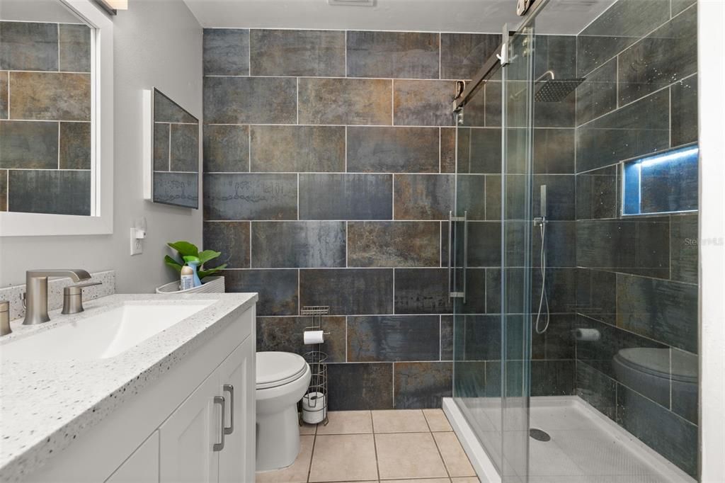 Под контрактом: $2,200 (3 спален, 2 ванн, 1419 Квадратных фут)