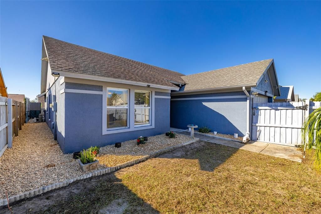 Под контрактом: $2,200 (3 спален, 2 ванн, 1419 Квадратных фут)