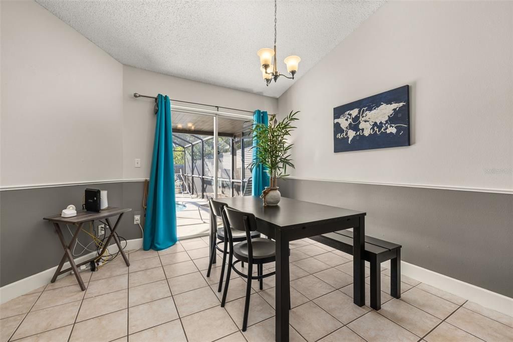 Под контрактом: $2,200 (3 спален, 2 ванн, 1419 Квадратных фут)