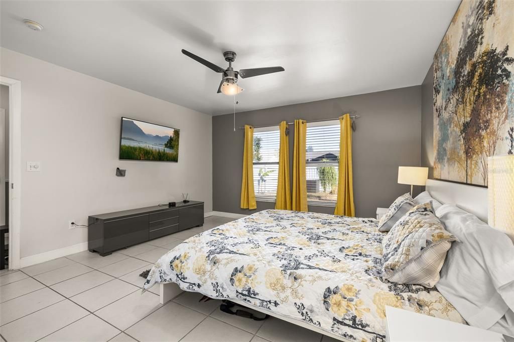 Под контрактом: $2,200 (3 спален, 2 ванн, 1419 Квадратных фут)