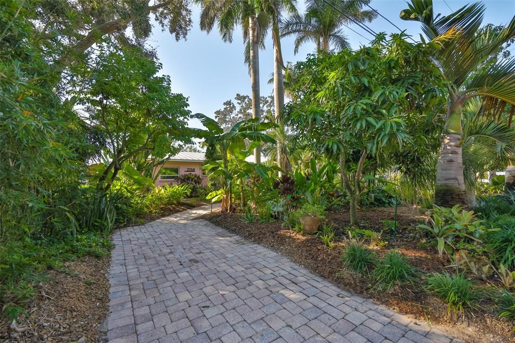 En Venta: $1,799,000 (3 camas, 3 baños, 2178 Pies cuadrados)