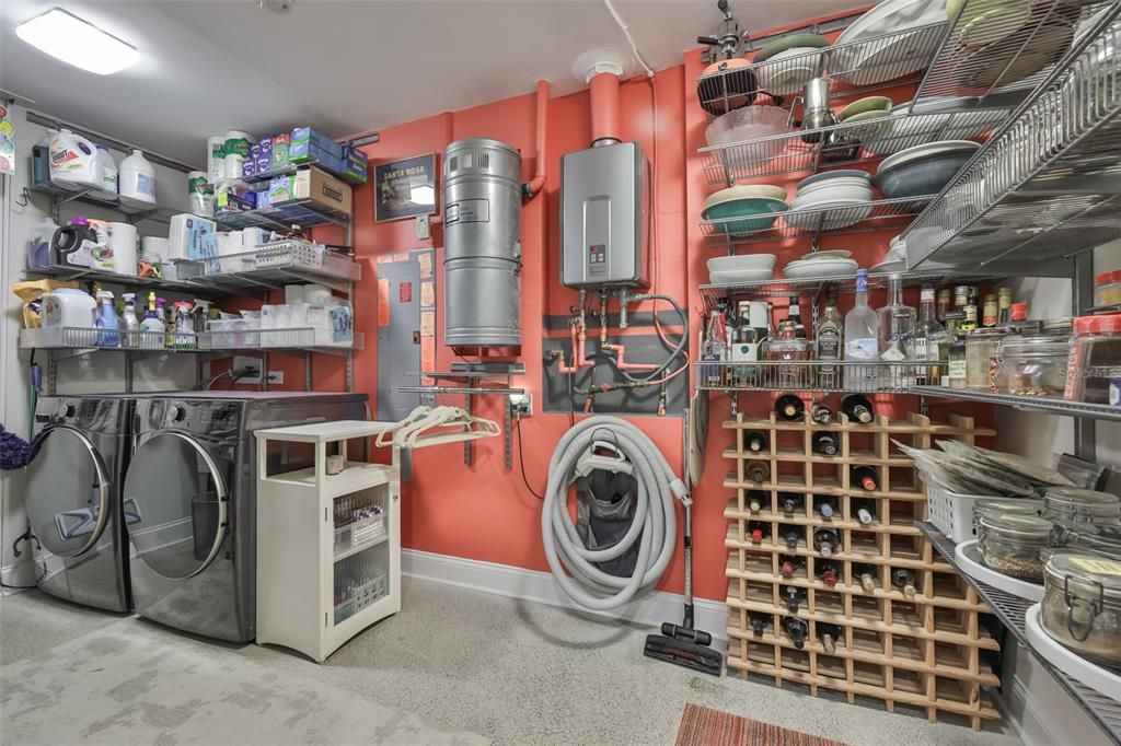 En Venta: $1,799,000 (3 camas, 3 baños, 2178 Pies cuadrados)