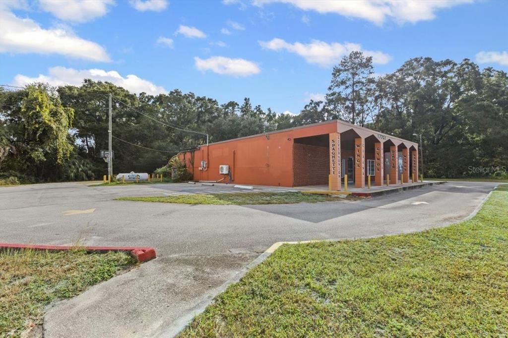 待售: $400,000 (0 贝兹, 0 浴室, 4049 平方英尺)