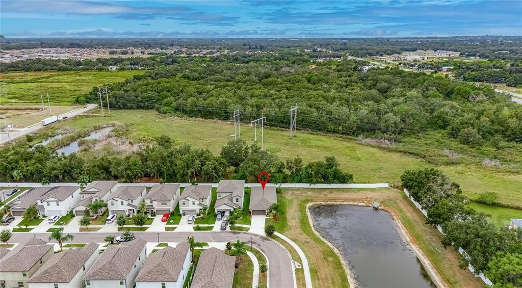 Activo con contrato: $294,990 (3 camas, 2 baños, 1451 Pies cuadrados)