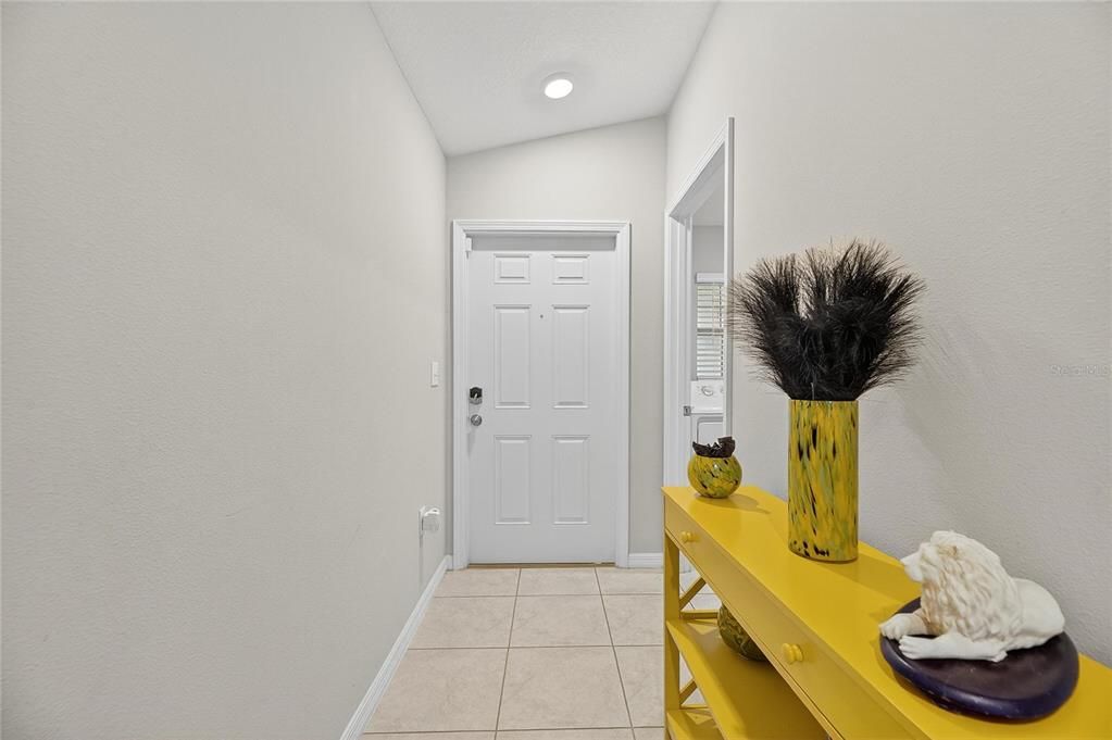 Activo con contrato: $294,990 (3 camas, 2 baños, 1451 Pies cuadrados)