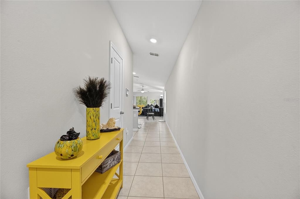 Activo con contrato: $294,990 (3 camas, 2 baños, 1451 Pies cuadrados)