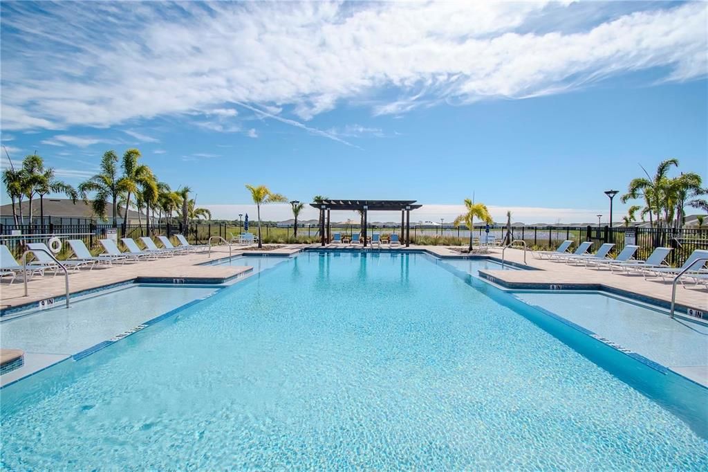 En Venta: $499,900 (3 camas, 2 baños, 2056 Pies cuadrados)