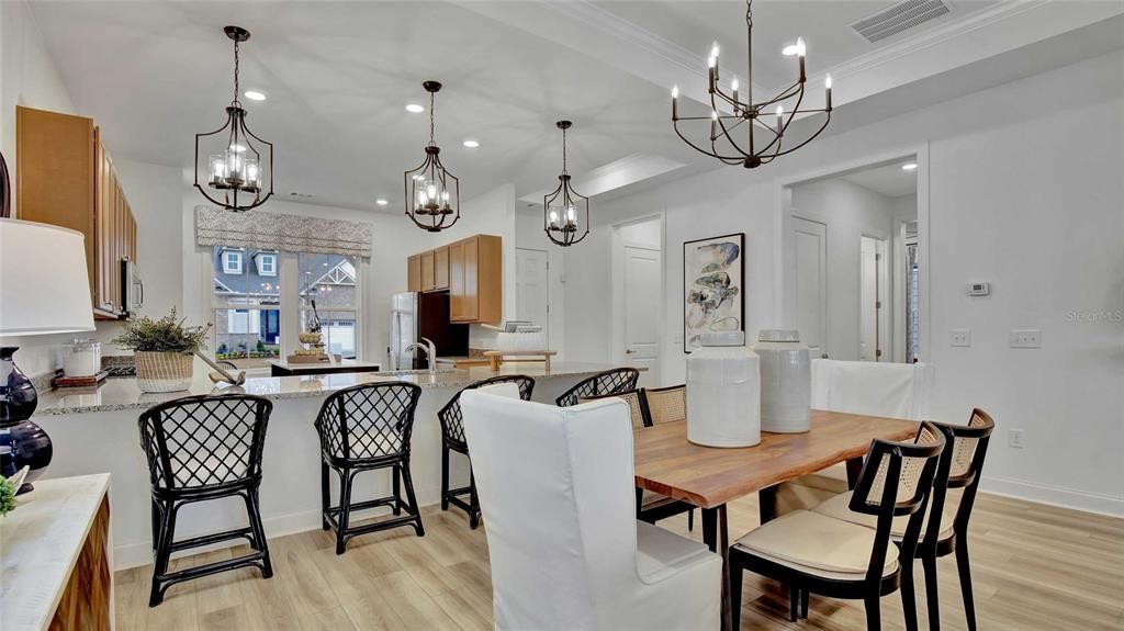 待售: $417,990 (2 贝兹, 2 浴室, 1668 平方英尺)