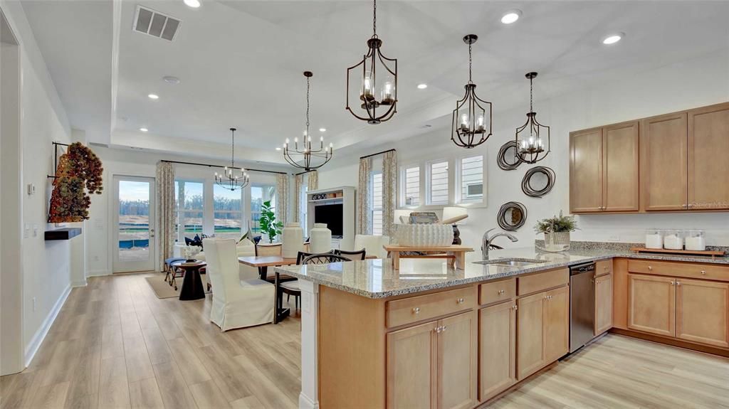 待售: $417,990 (2 贝兹, 2 浴室, 1668 平方英尺)