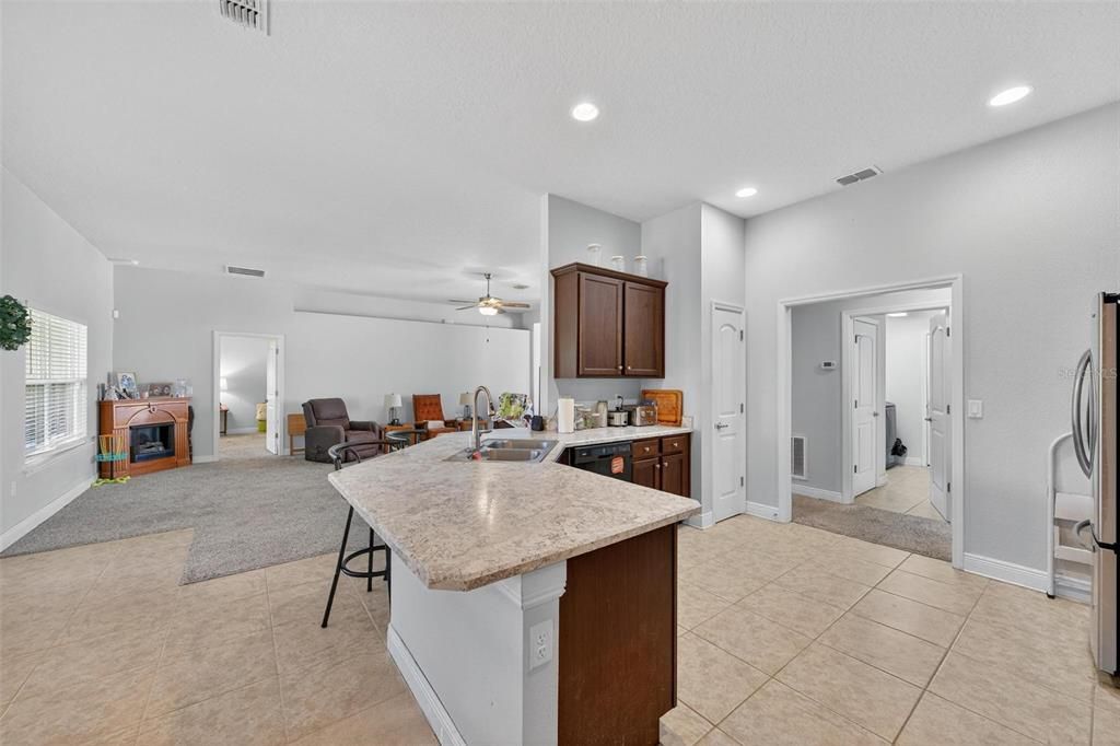 For Sale: $360,000 (4 beds, 3 baths, 2331 Square Feet)