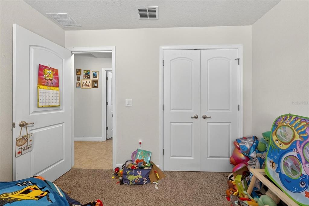 For Sale: $360,000 (4 beds, 3 baths, 2331 Square Feet)