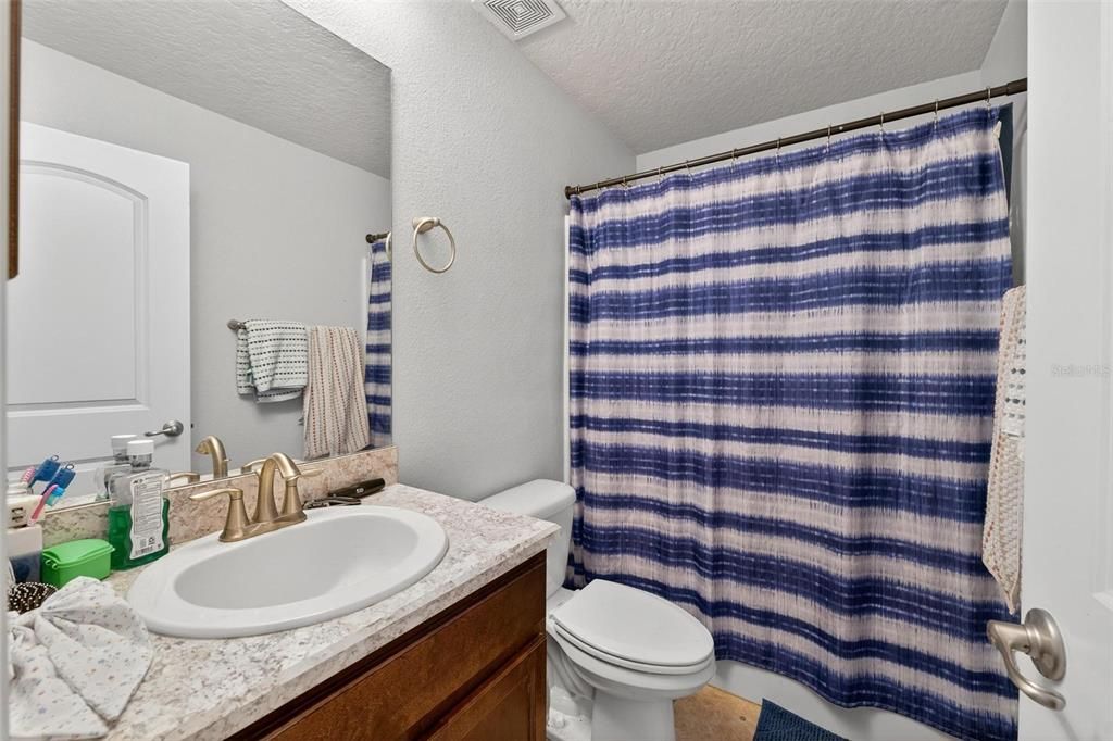 For Sale: $360,000 (4 beds, 3 baths, 2331 Square Feet)