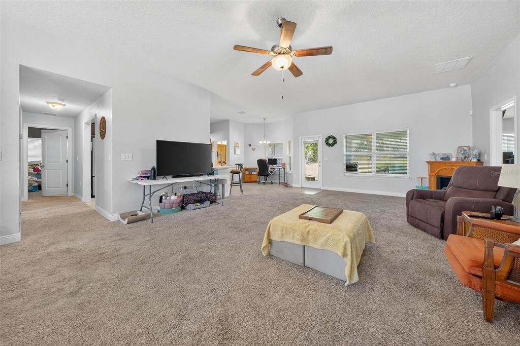 For Sale: $360,000 (4 beds, 3 baths, 2331 Square Feet)