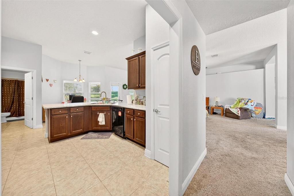 For Sale: $360,000 (4 beds, 3 baths, 2331 Square Feet)