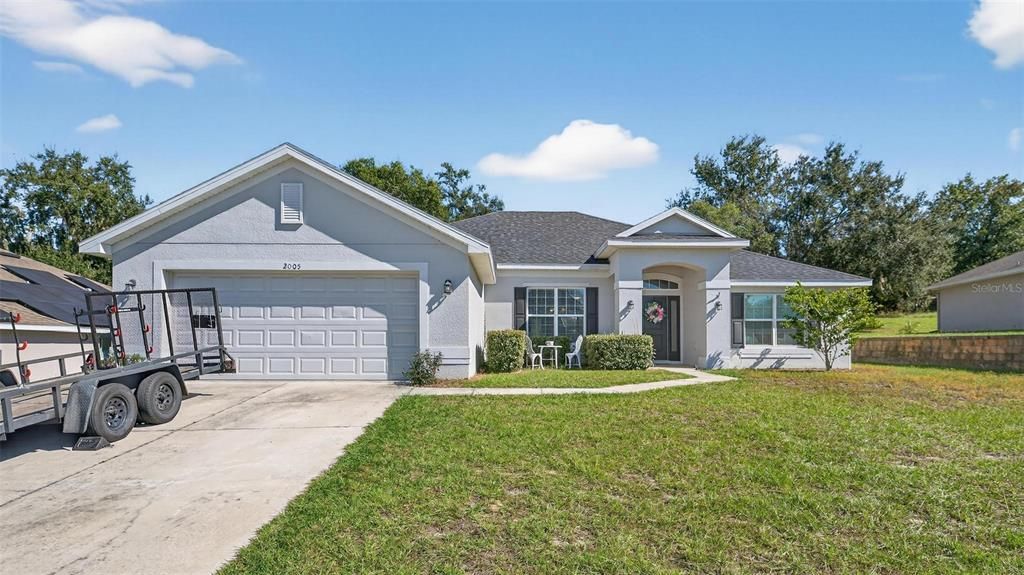 For Sale: $360,000 (4 beds, 3 baths, 2331 Square Feet)