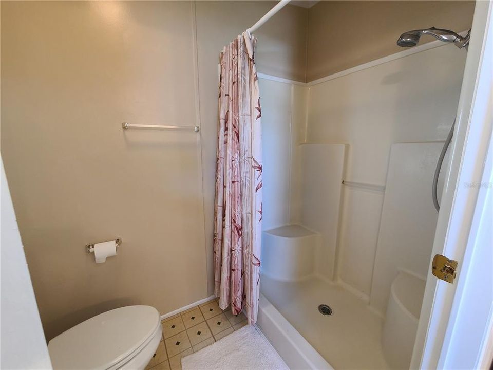 Active With Contract: $124,900 (2 beds, 2 baths, 1352 Square Feet)