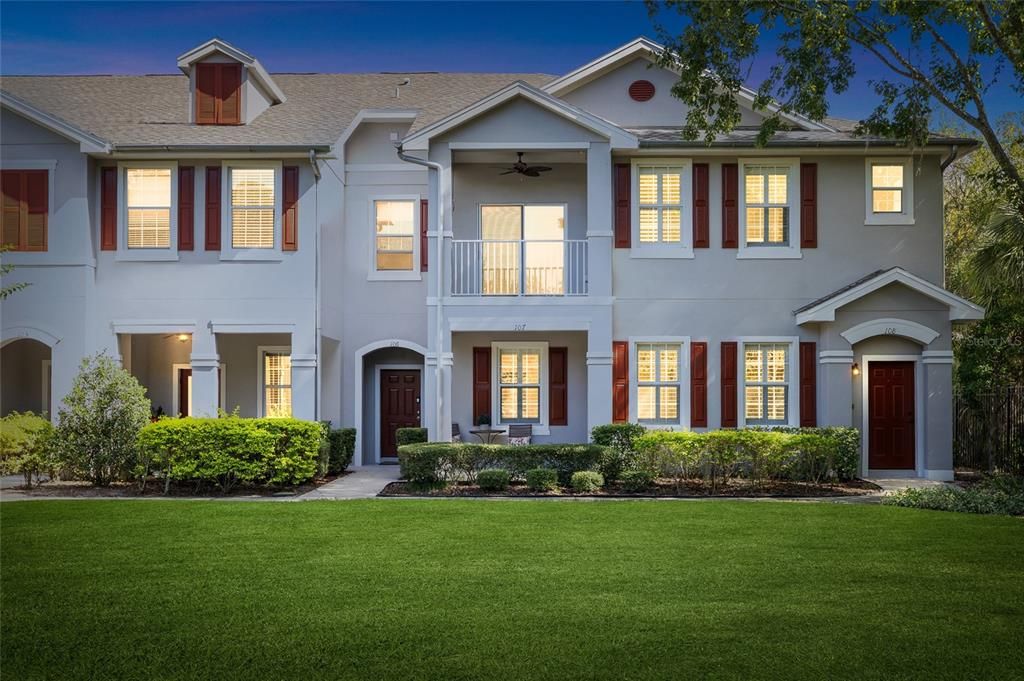 For Sale: $374,900 (2 beds, 2 baths, 1279 Square Feet)