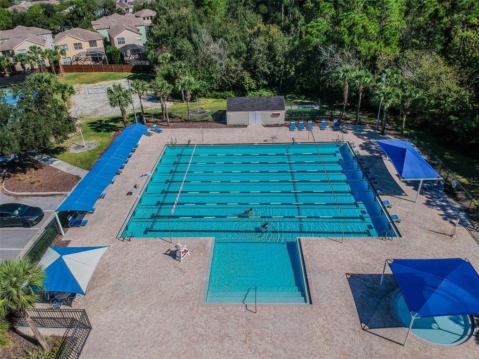 For Sale: $374,900 (2 beds, 2 baths, 1279 Square Feet)