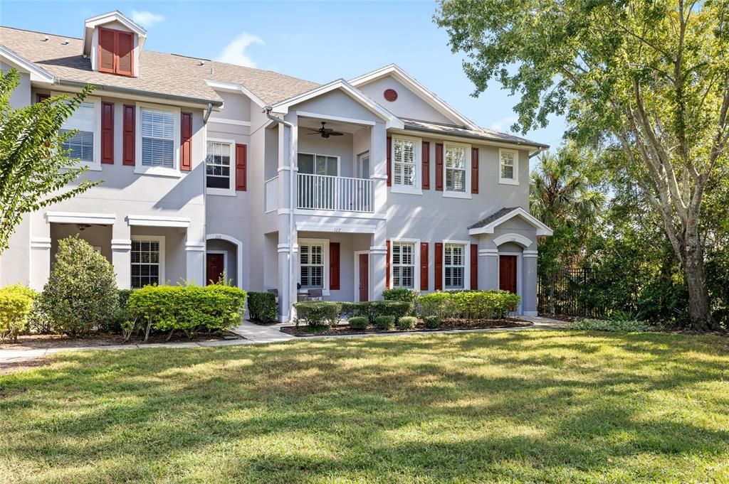 For Sale: $374,900 (2 beds, 2 baths, 1279 Square Feet)