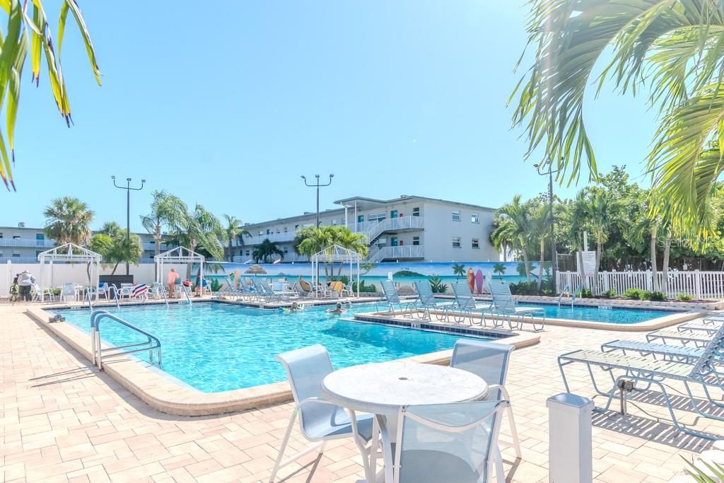 待售: $189,900 (1 贝兹, 1 浴室, 1060 平方英尺)