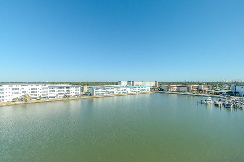 待售: $189,900 (1 贝兹, 1 浴室, 1060 平方英尺)