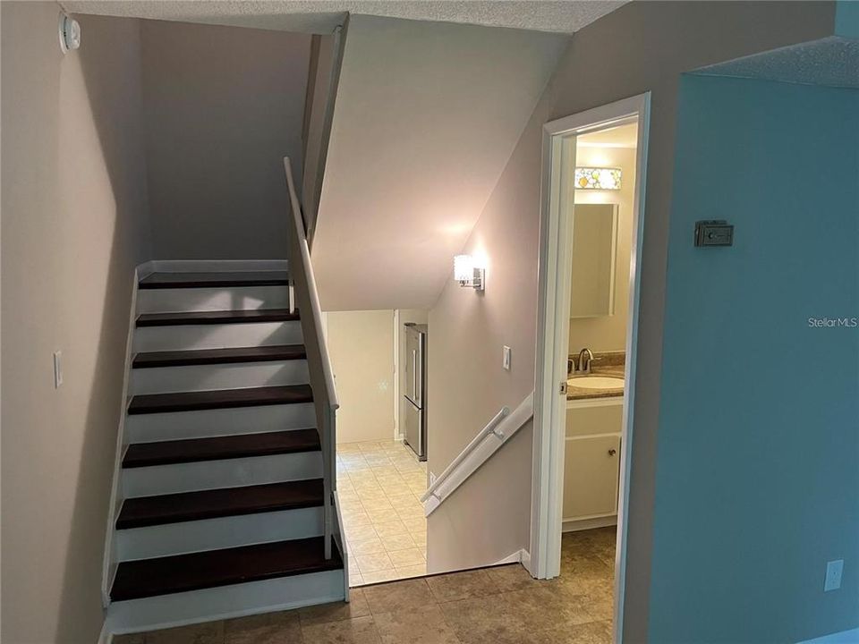 В аренду: $2,000 (2 спален, 1 ванн, 1044 Квадратных фут)