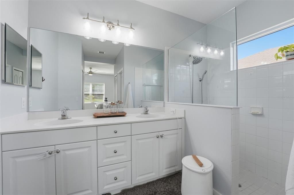 待售: $420,000 (3 贝兹, 2 浴室, 1766 平方英尺)