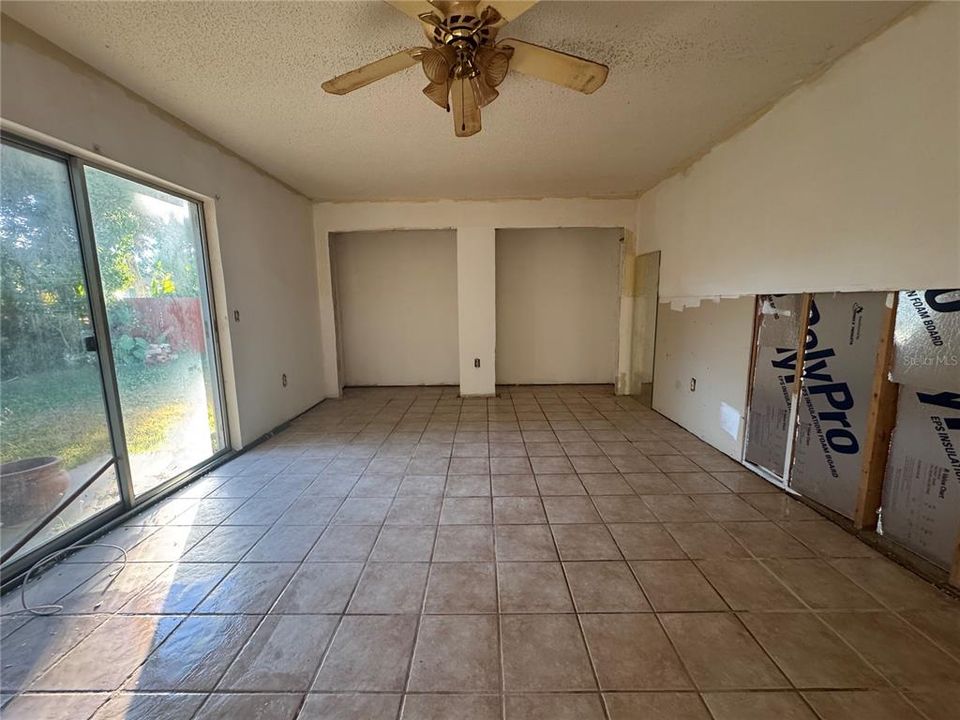 For Sale: $265,000 (2 beds, 2 baths, 1397 Square Feet)