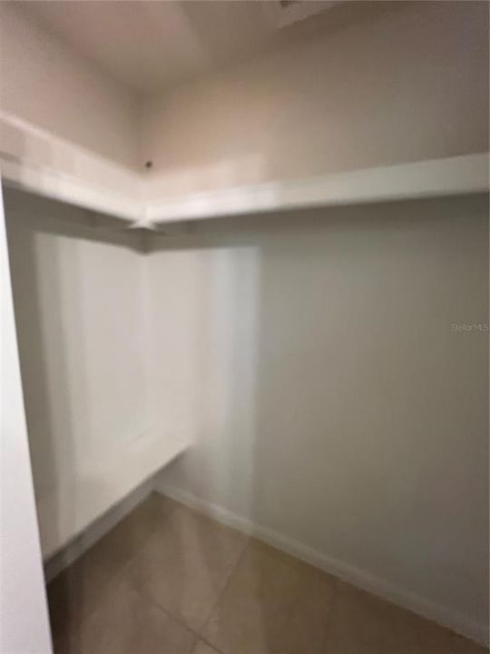 出租: $1,600 (3 贝兹, 2 浴室, 1235 平方英尺)