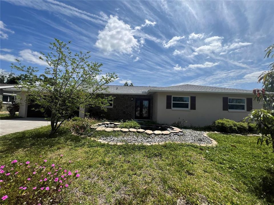 出租: $1,600 (3 贝兹, 2 浴室, 1235 平方英尺)